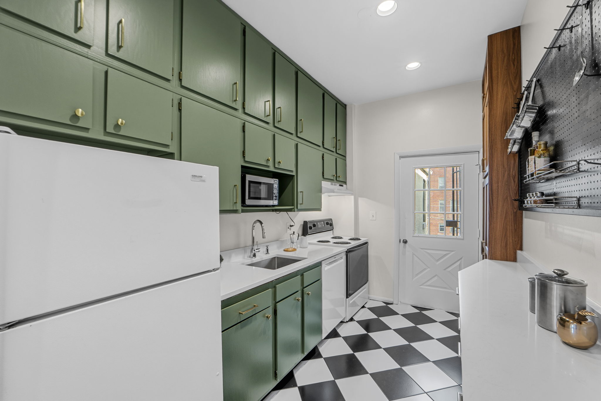 1927 15th Street Northwest Washington, DC 20009 - Photo 14 of 59