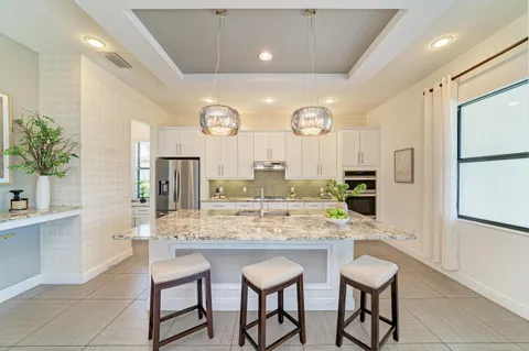 $949,000 | 826 Honeyflower Loop, Bradenton, FL 34212