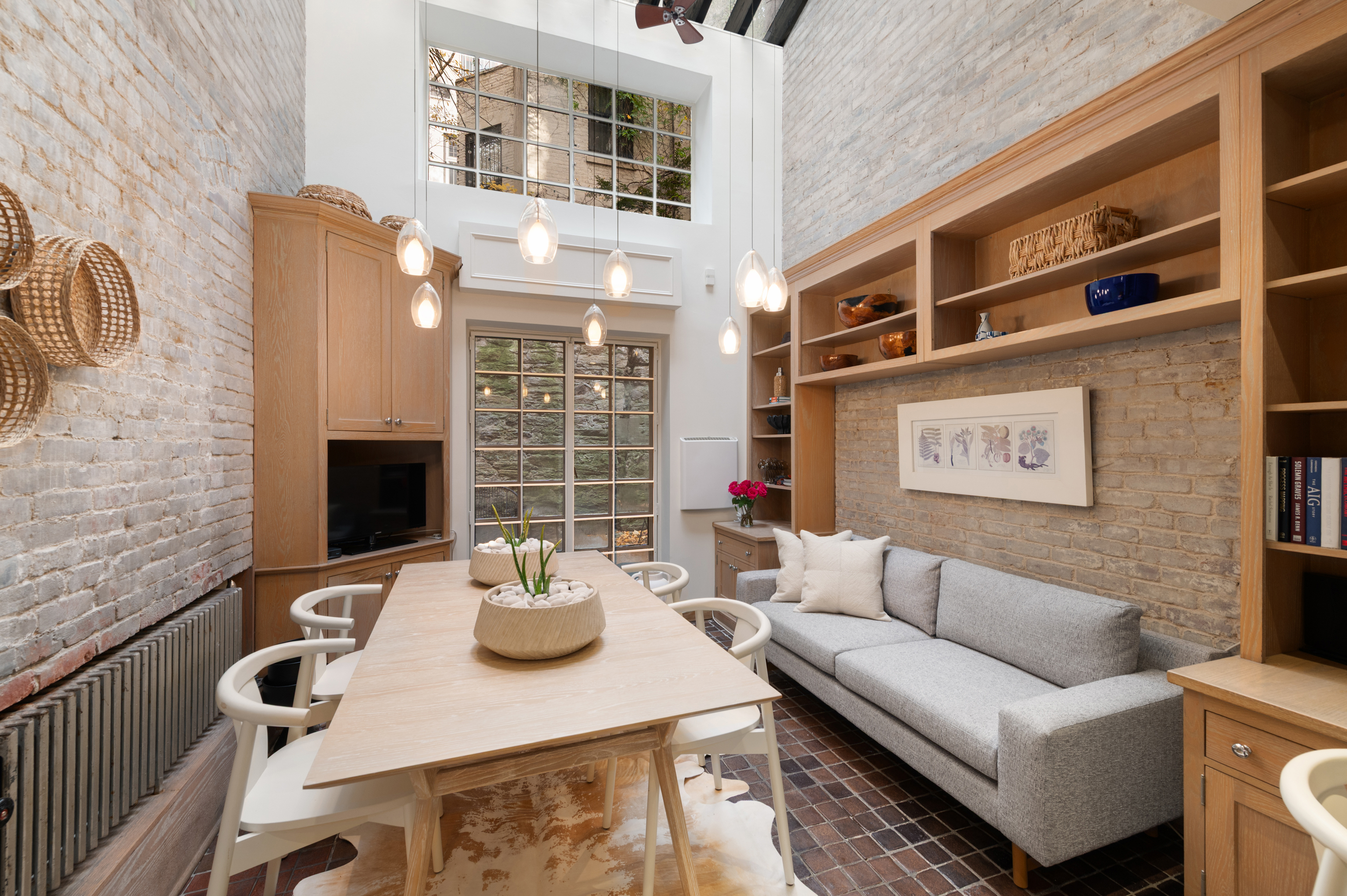 126 West 78th Street Manhattan, NY 10024 - Photo 9 of 39 a view of a dining room with furniture