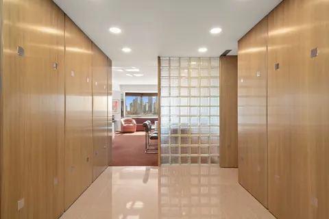 $1,625,000 | 25 Sutton Place South, Unit 18M | Sutton Place