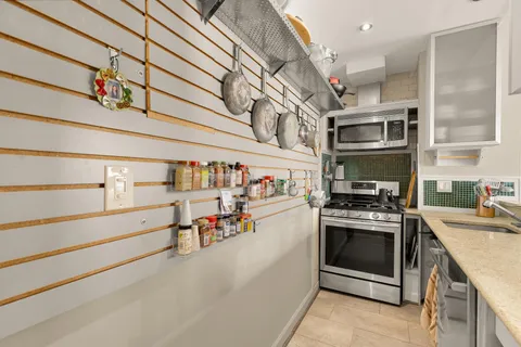 $375,000 | 1300 Massachusetts Avenue Northwest, Unit 303, Washington, DC 20005