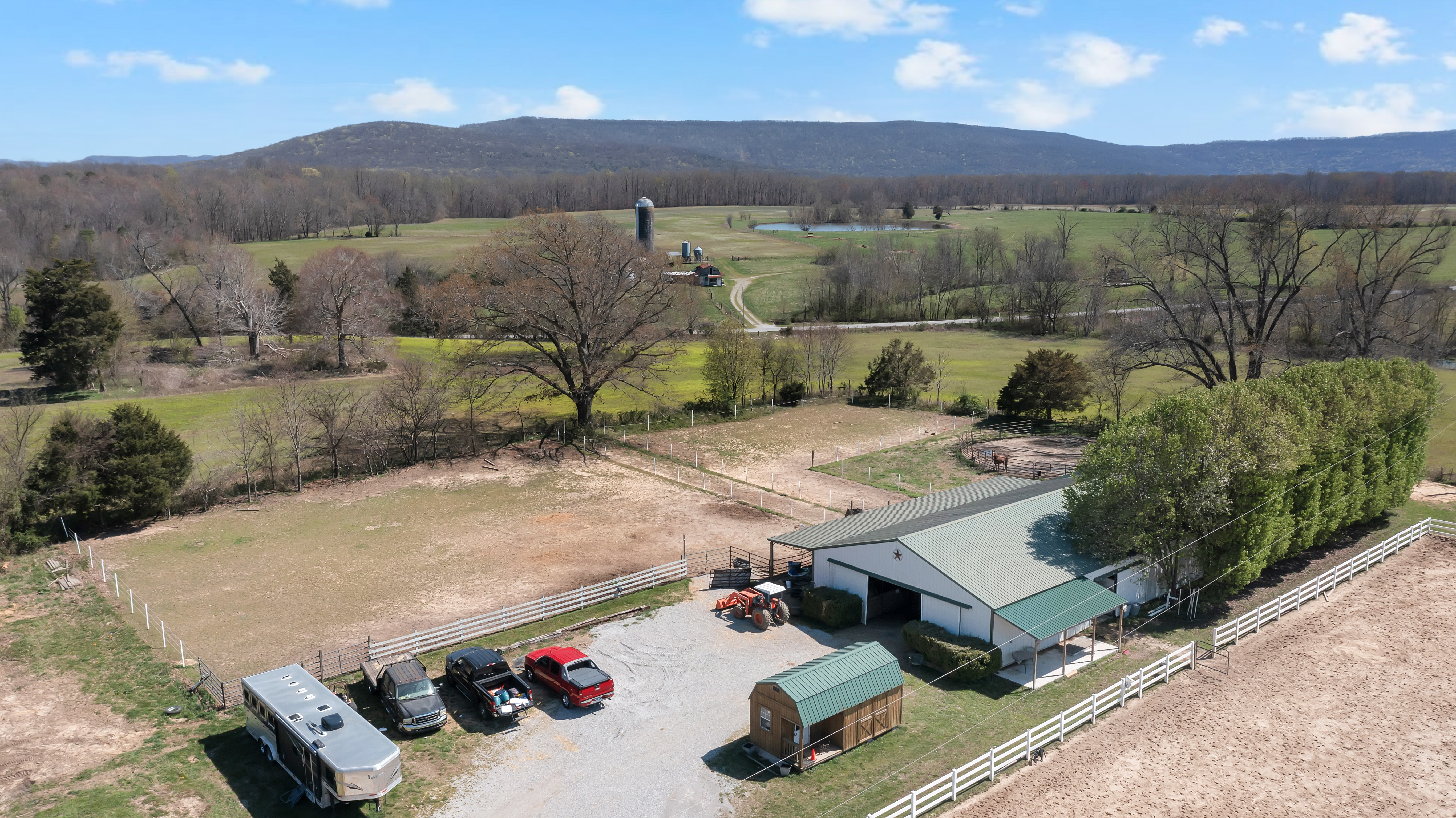 2073 Harpo Road Manchester, TN 37355 - Photo 19 of 45 an aerial view of a house with a mountain