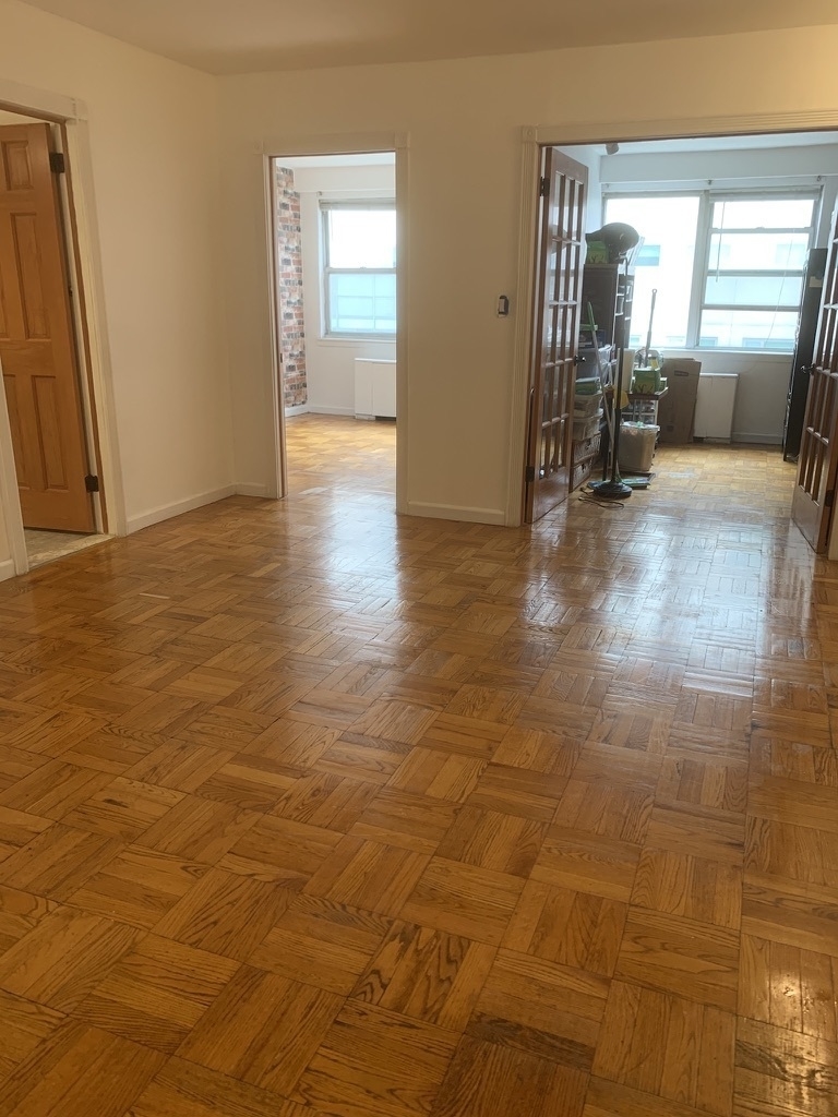 155 East 34th Street, Unit 10N Manhattan, NY 10016 - Photo 4 of 8