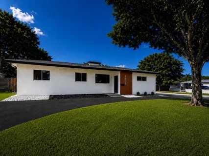 $1,199,000 | 4801 Tyler Street, Hollywood, FL 33021