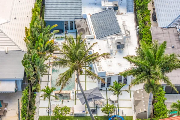 $18,000 | 4975 Delaware Avenue, Miami Beach, FL 33140