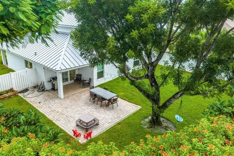$1,200,000 | 1182 Canoe Point, Delray Beach, FL 33444