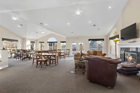 $525,000 | 10 Pond View Way, Fitchburg, WI 53711