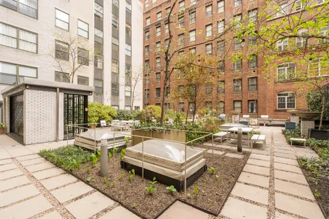 $1,395,000 | 99 John Street, Unit 922 | Financial District