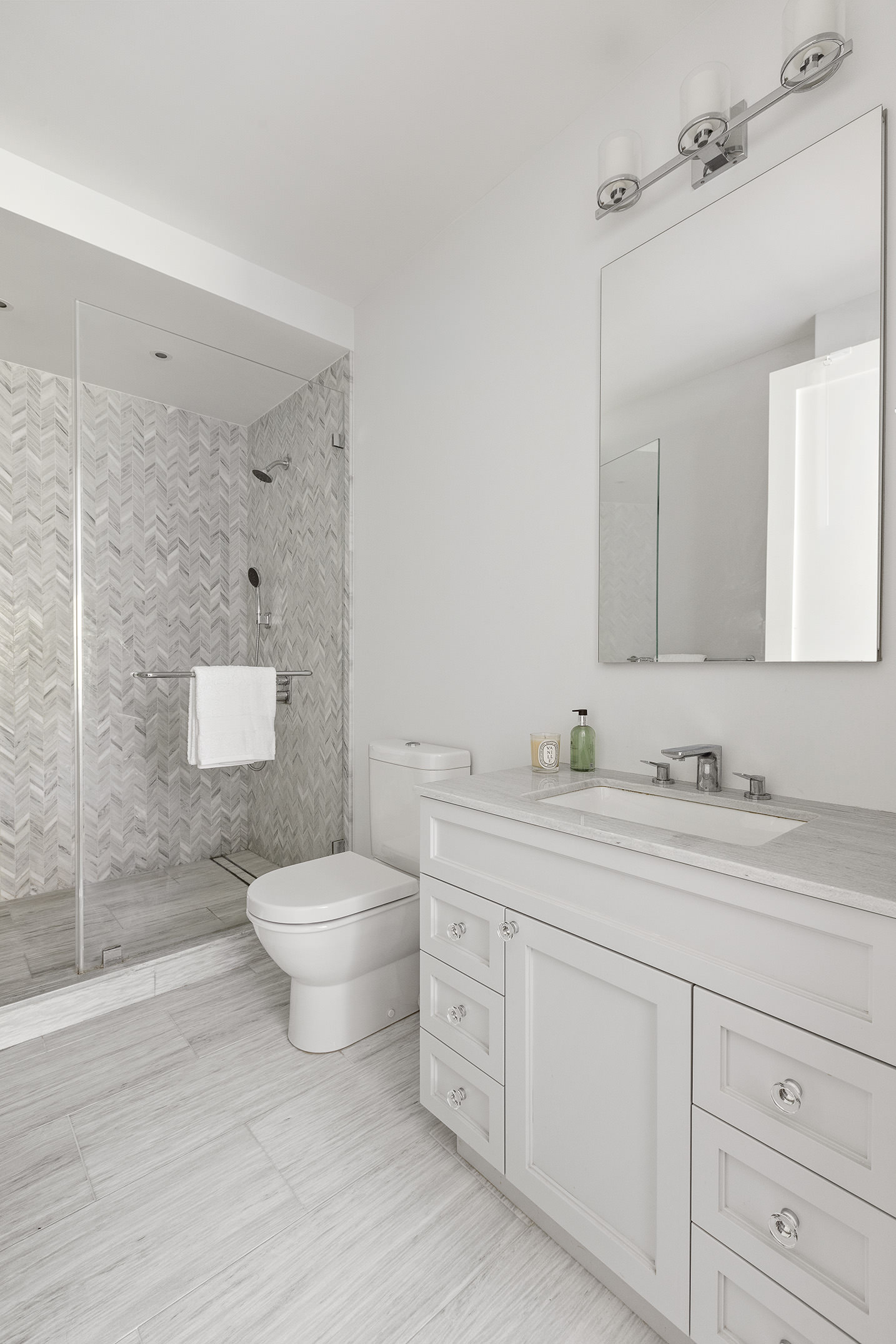 8 East 83rd Street, Unit 5A Manhattan, NY 10028 - Photo 6 of 12