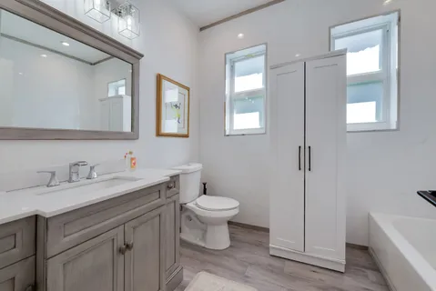$1,550,000 | 720 Minorca Avenue, Coral Gables, FL 33134