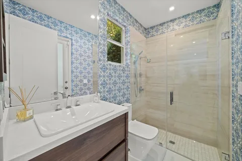 $4,200,000 | 5700 Southwest 86th Street, Miami, FL 33143