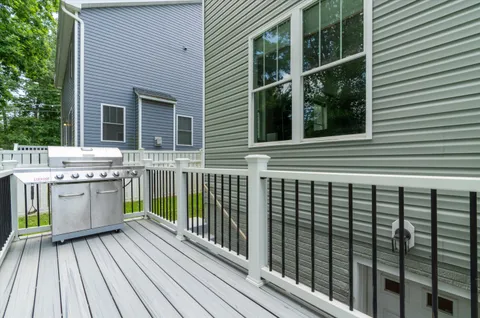 $975,000 | 806 Lynwood Lane, Severna Park, MD 21146