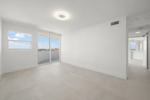 $1,190,000 | 6301 Collins Avenue, Unit 2307, Miami Beach, FL 33141