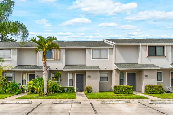 $295,000 | 3703 Inlet Circle, Greenacres, FL 33463