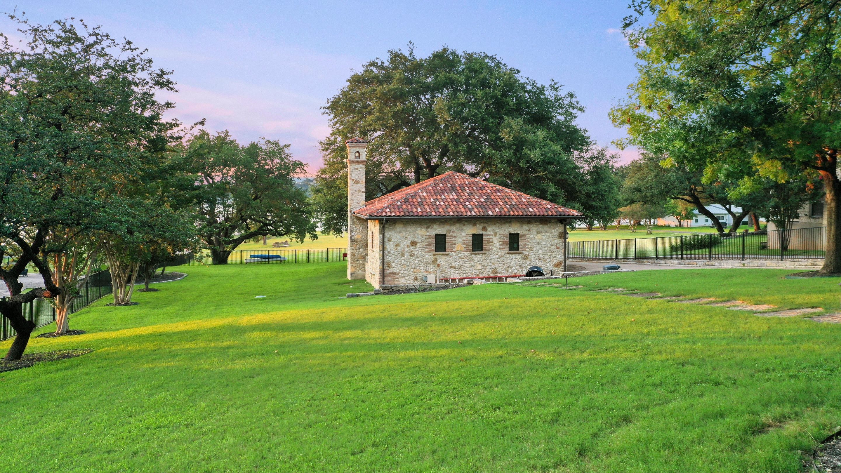 16714 Forest Way Austin, TX 78734 - Photo 13 of 81