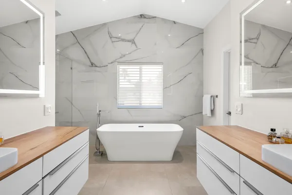 $2,925,000 | 9201 Southwest 102nd Street, Miami, FL 33176