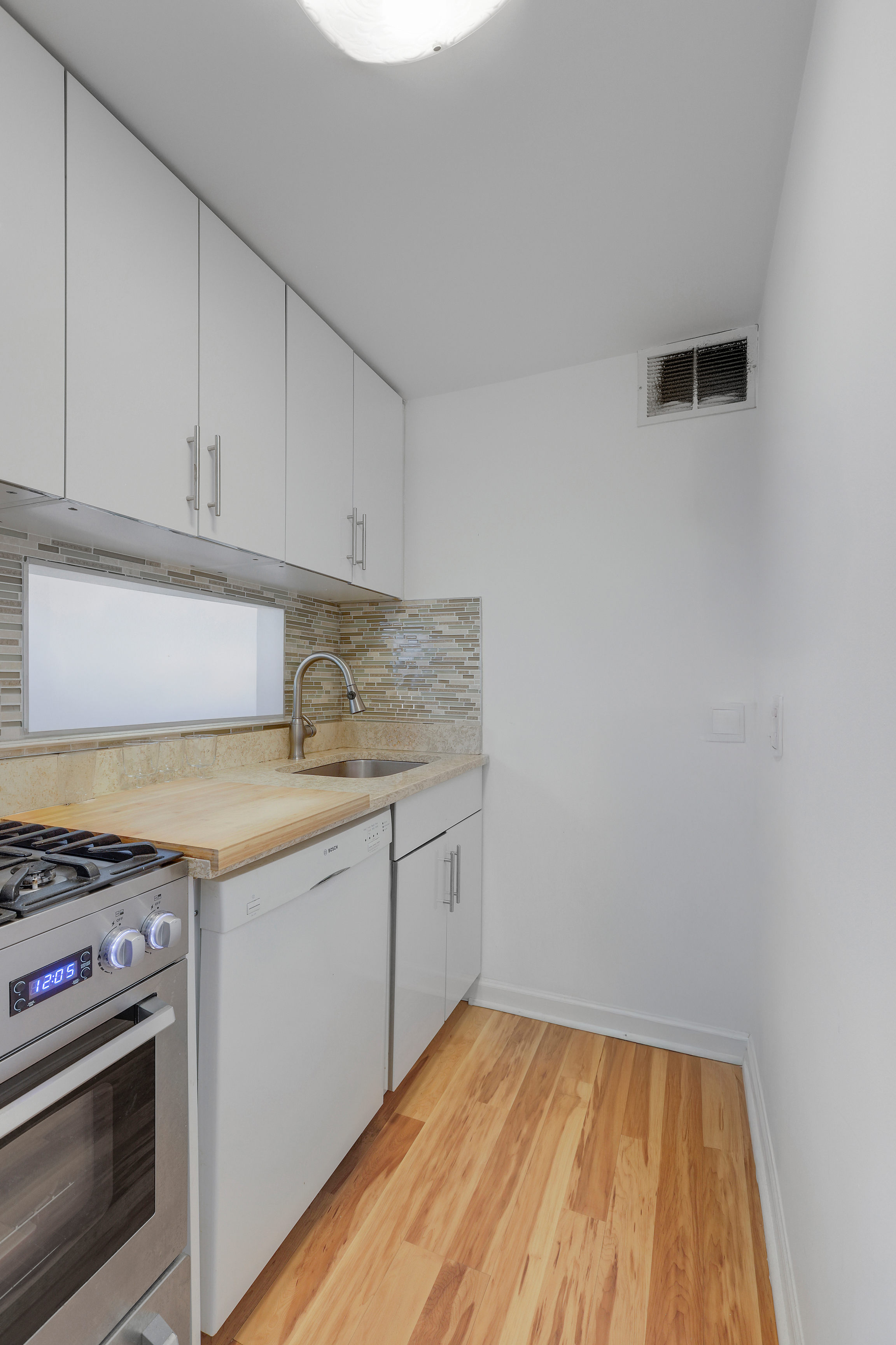 35 East 38th Street, Unit 12B Manhattan, NY 10016 - Photo 5 of 8