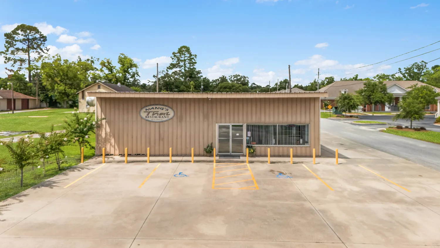 $400,000 | 697 West Cherry Street, Jesup, GA 31545