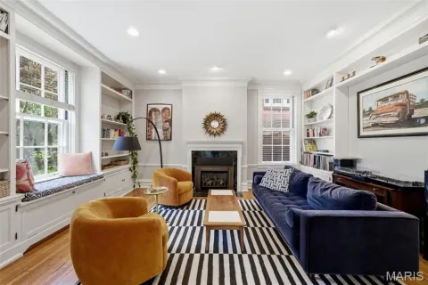 $1,200,000 | 4917 Pershing Place, St. Louis, MO 63108