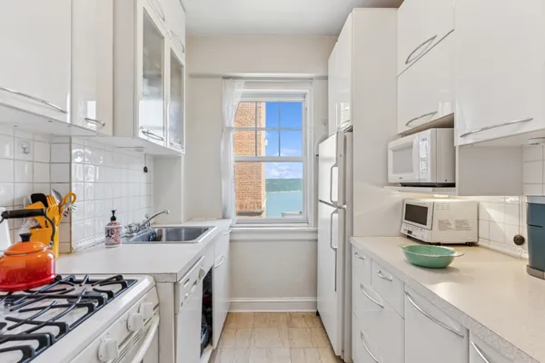 $525,000 | 200 Cabrini Boulevard, Unit 47 | Hudson Heights