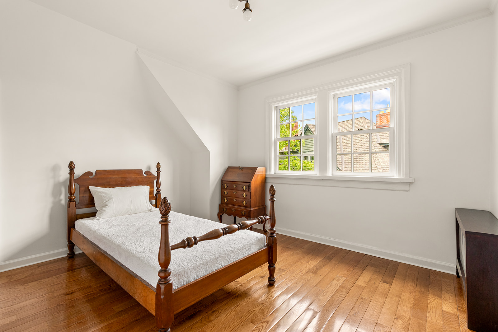 1815 Ditmas Avenue Brooklyn, NY 11226 - Photo 21 of 26 Gallery Image 21