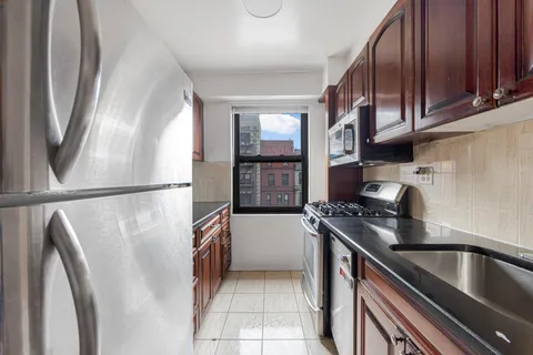 $700,000 | 345 West 145th Street, Unit 5A5 | Hamilton Heights