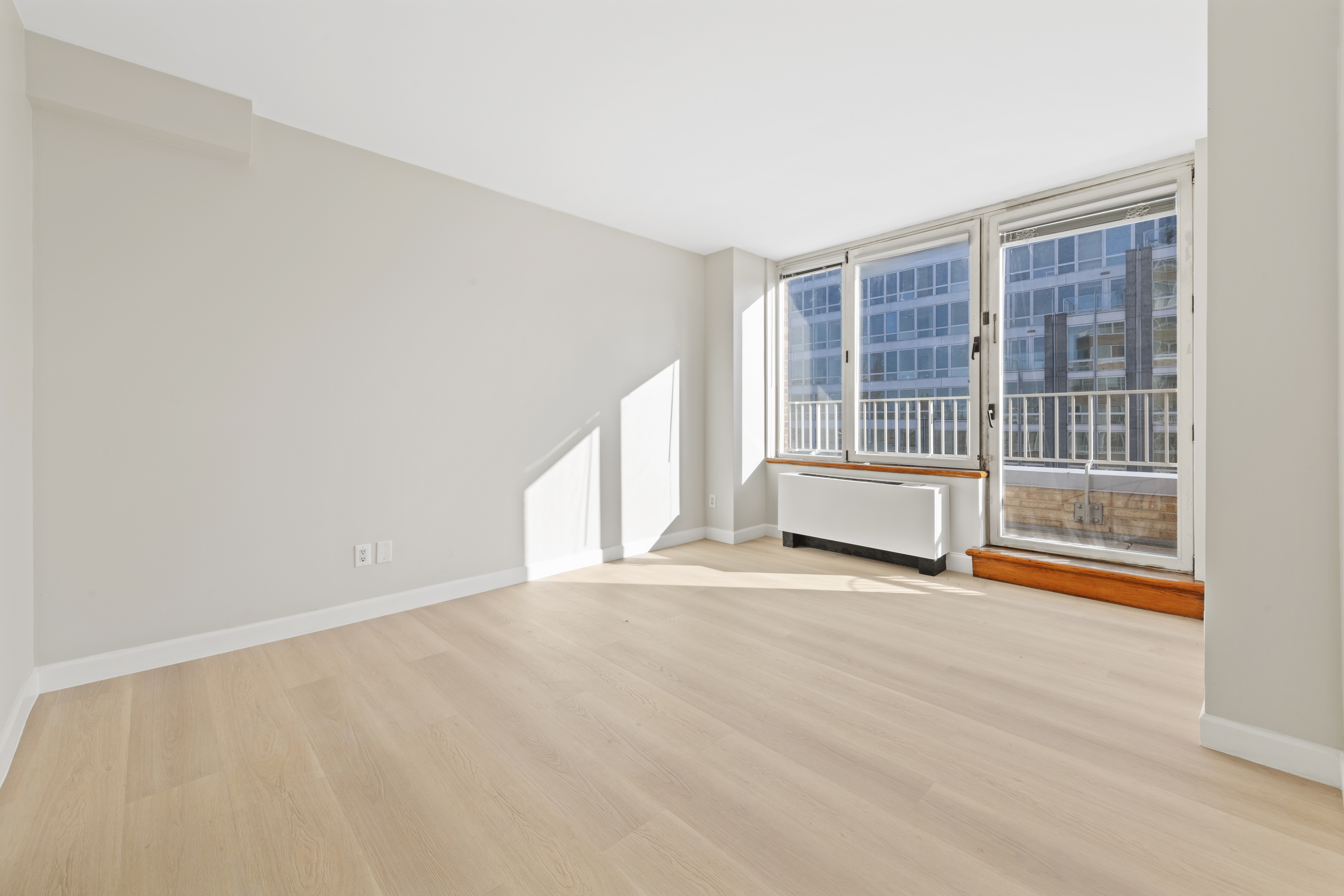 201 West 72nd Street, Unit 18B Manhattan, NY 10023 - Photo 6 of 13