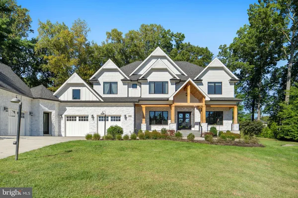Contact Agent | 608 Walker Road, Great Falls, VA 22066