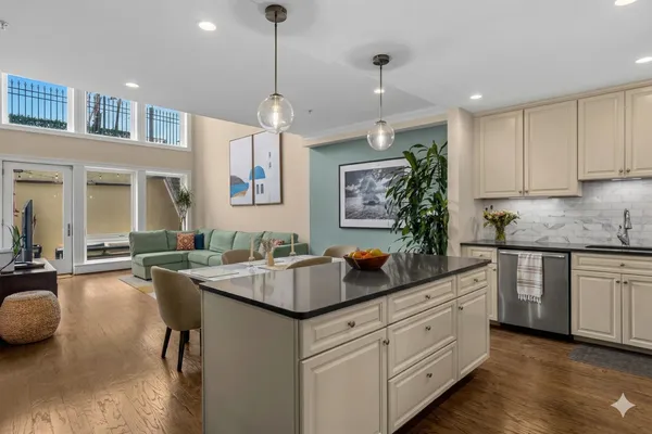 $950,000 | Address Upon Request, Washington, DC 20001