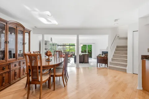 Contact Agent | Chanticleer, Cherry Hill, NJ 08003