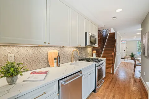 $825,000 | 1203 C Street Southeast, Washington, DC 20003