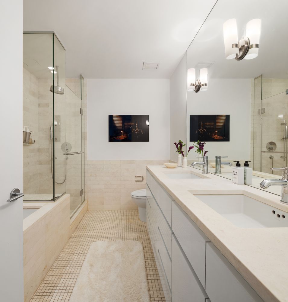 $1,900,000 | 246 West 17th Street, Unit 5A | Chelsea