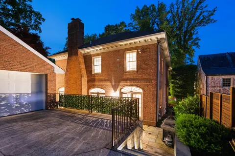 Contact Agent | 5313 Massachusetts Avenue, Bethesda, MD 20816