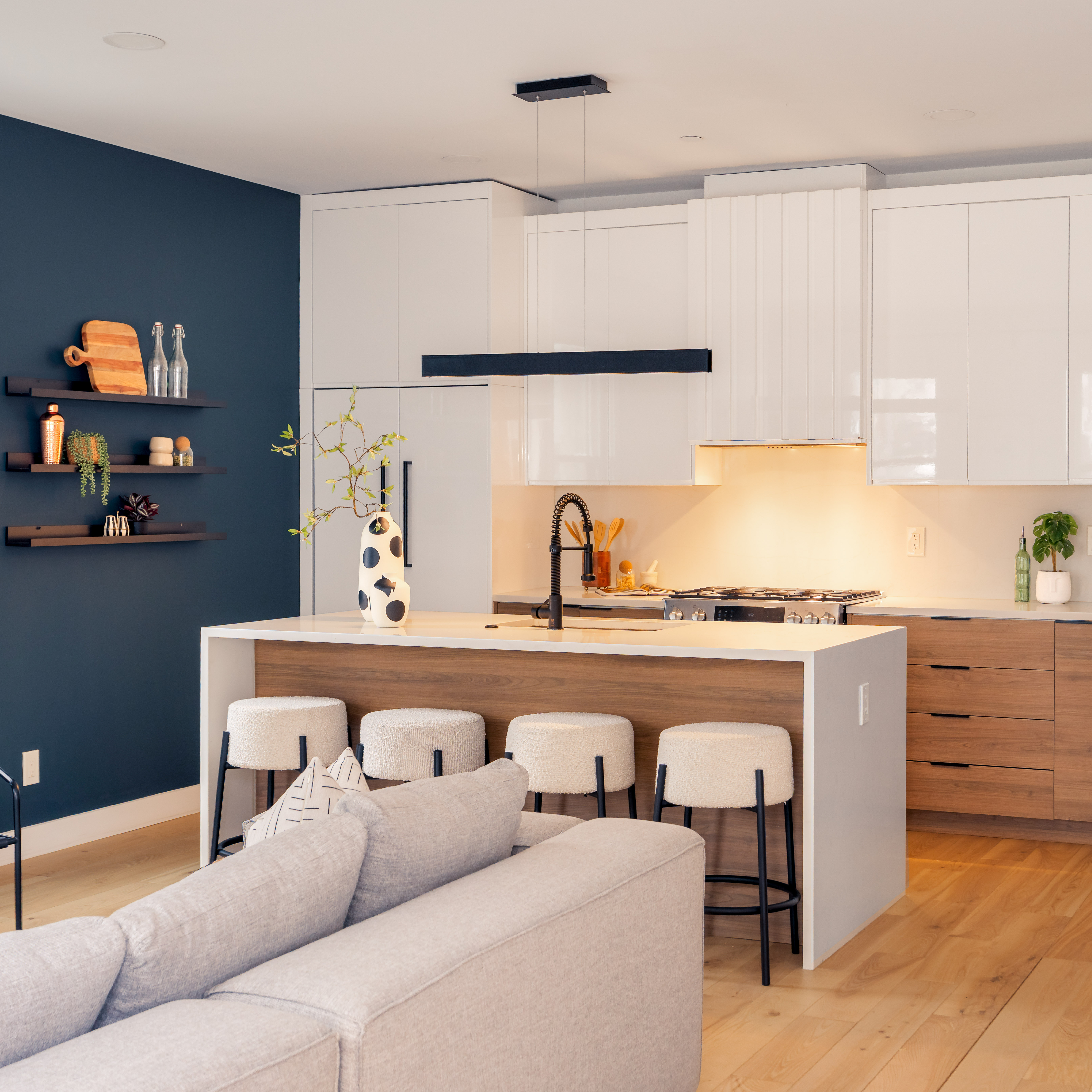 118 Spring Street, Unit 1 Cambridge, MA 02141 - Photo 4 of 47