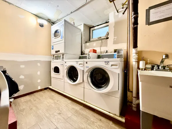 $2,395 | 6817 Owls Head Court, Unit 1B | Bay Ridge
