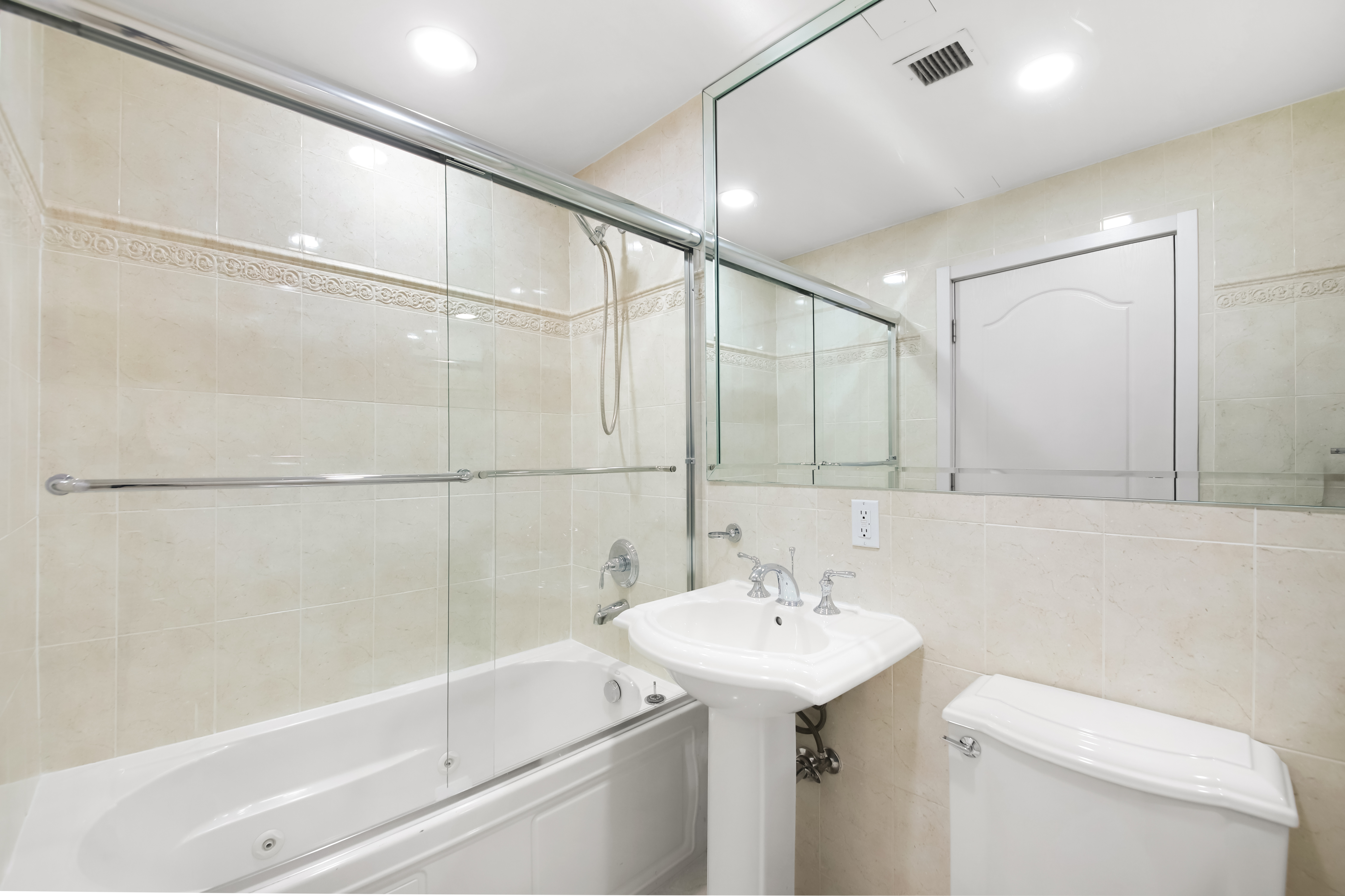 3165 Emmons Avenue, Unit PH3N Brooklyn, NY 11235 - Photo 12 of 14
