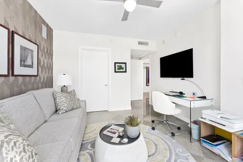 $1,250,000 | 715 Bayshore Drive, Unit 606, Fort Lauderdale, FL 33304