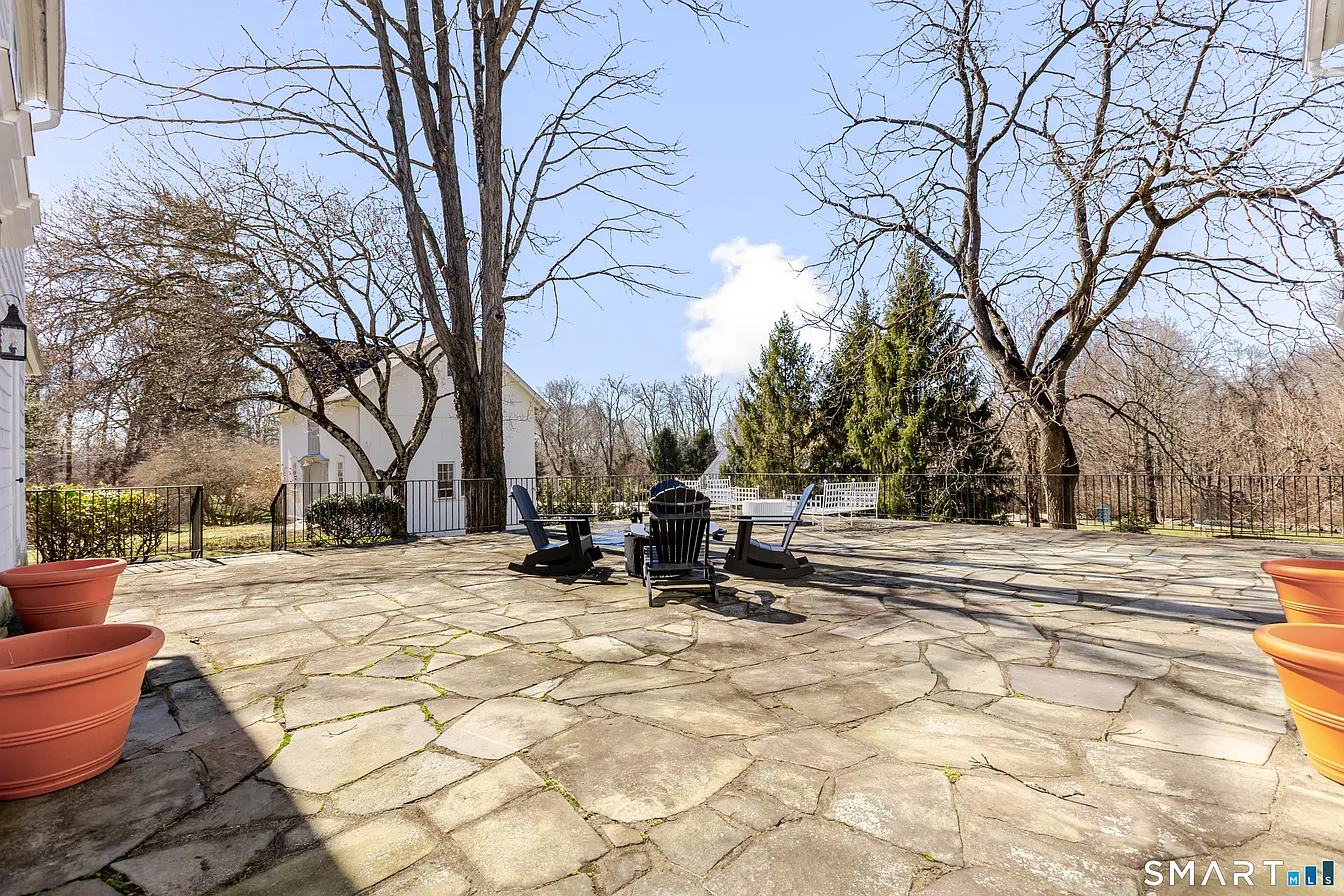 89 Chestnut Hill Road Wilton, CT 06897 - Photo 23 of 28