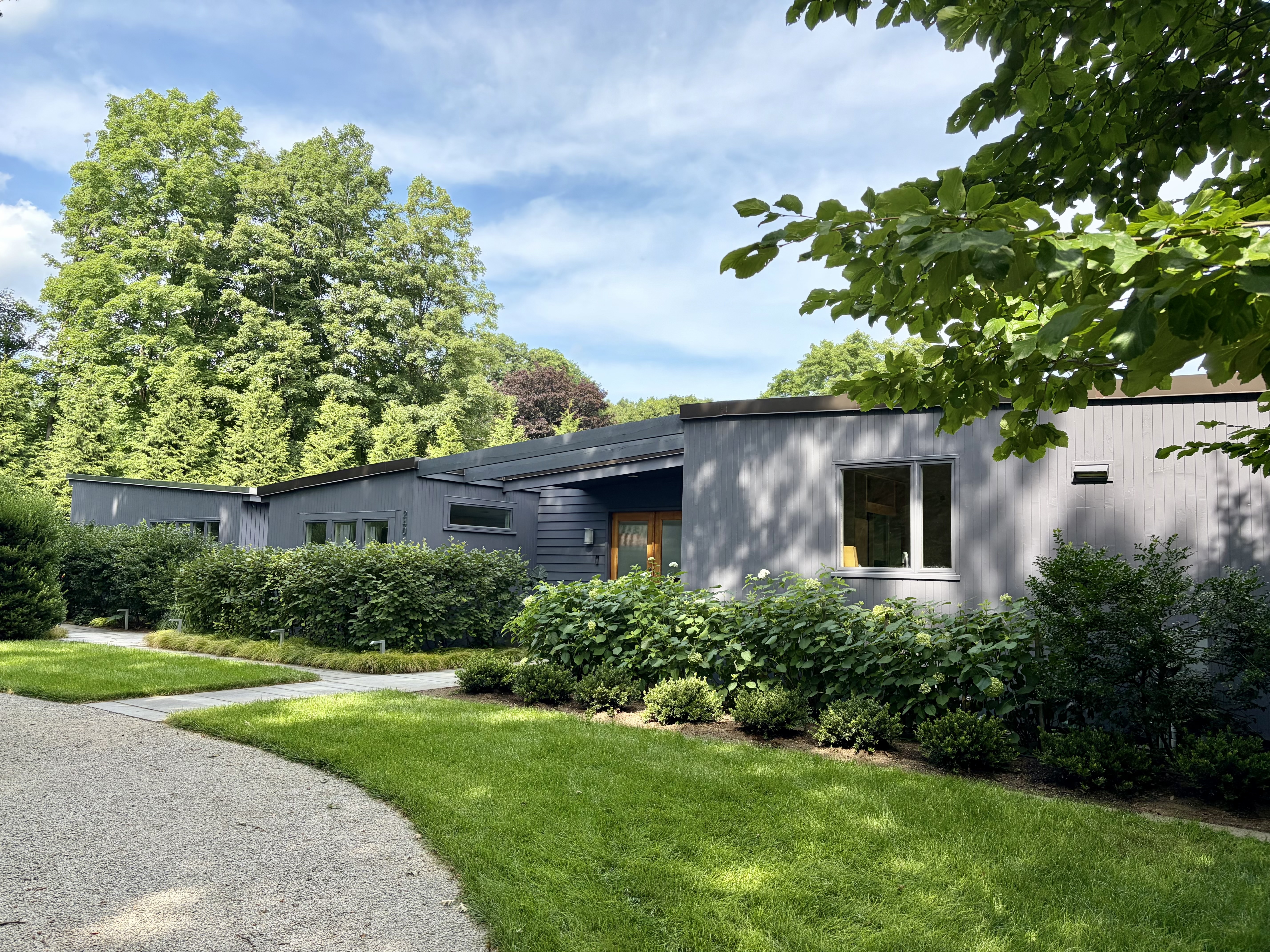 240 Concord Road Lincoln, MA 01773 - Photo 1 of 31 Gallery Image 1