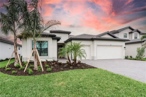 $769,777 | 19706 Fox Grv Drive, Estero, FL 33928