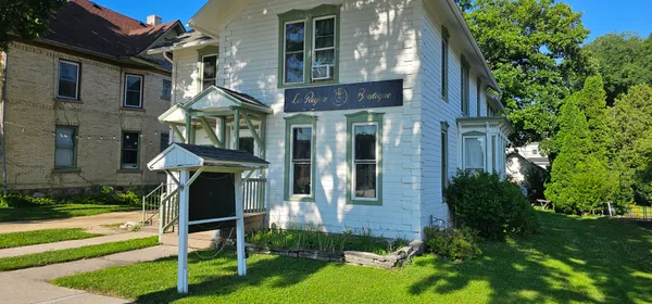 $1,650 | 115 South 3rd Street, Delavan, WI 53115