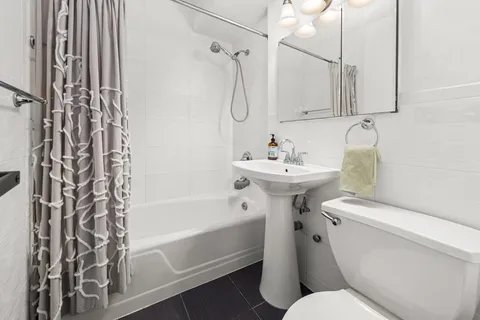 $565,000 | 107-40 Queens Boulevard, Unit 11A | Forest Hills