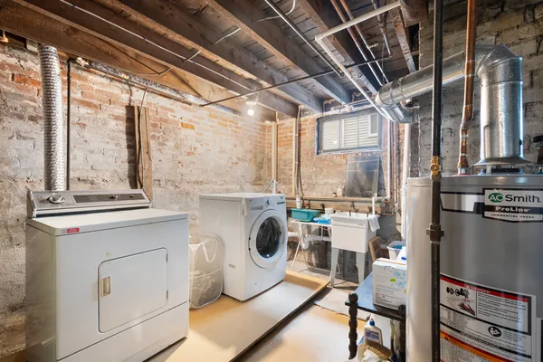 $695,000 | 12 Lauriston Street, Providence, RI 02906