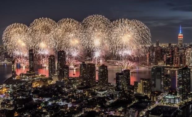 45-3 Ct Square West, Unit PH202 Queens, NY 11101 - Photo 11 of 12 a city view