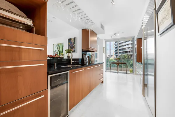 $1,385,000 | 1331 Brickell Bay Drive, Unit 408, Miami, FL 33131