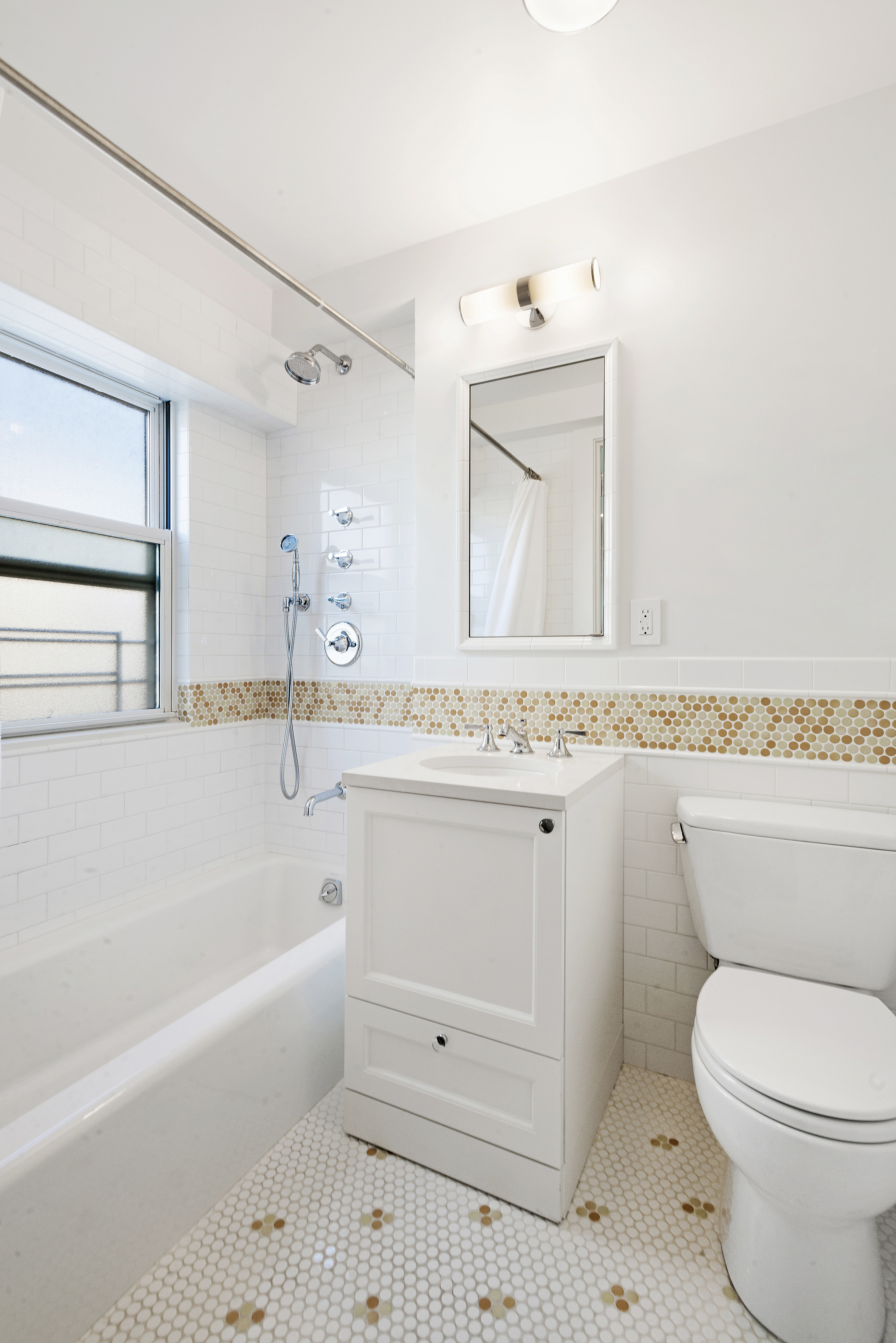 101 West 12th Street, Unit 8R Manhattan, NY 10011 - Photo 9 of 19