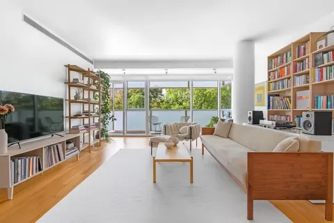 $7,000 | 1 Grand Army Plaza, Unit 5E | Prospect Heights