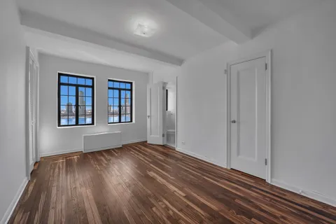 $300,000 | 5 Tudor City Place, Unit 1126 | Murray Hill