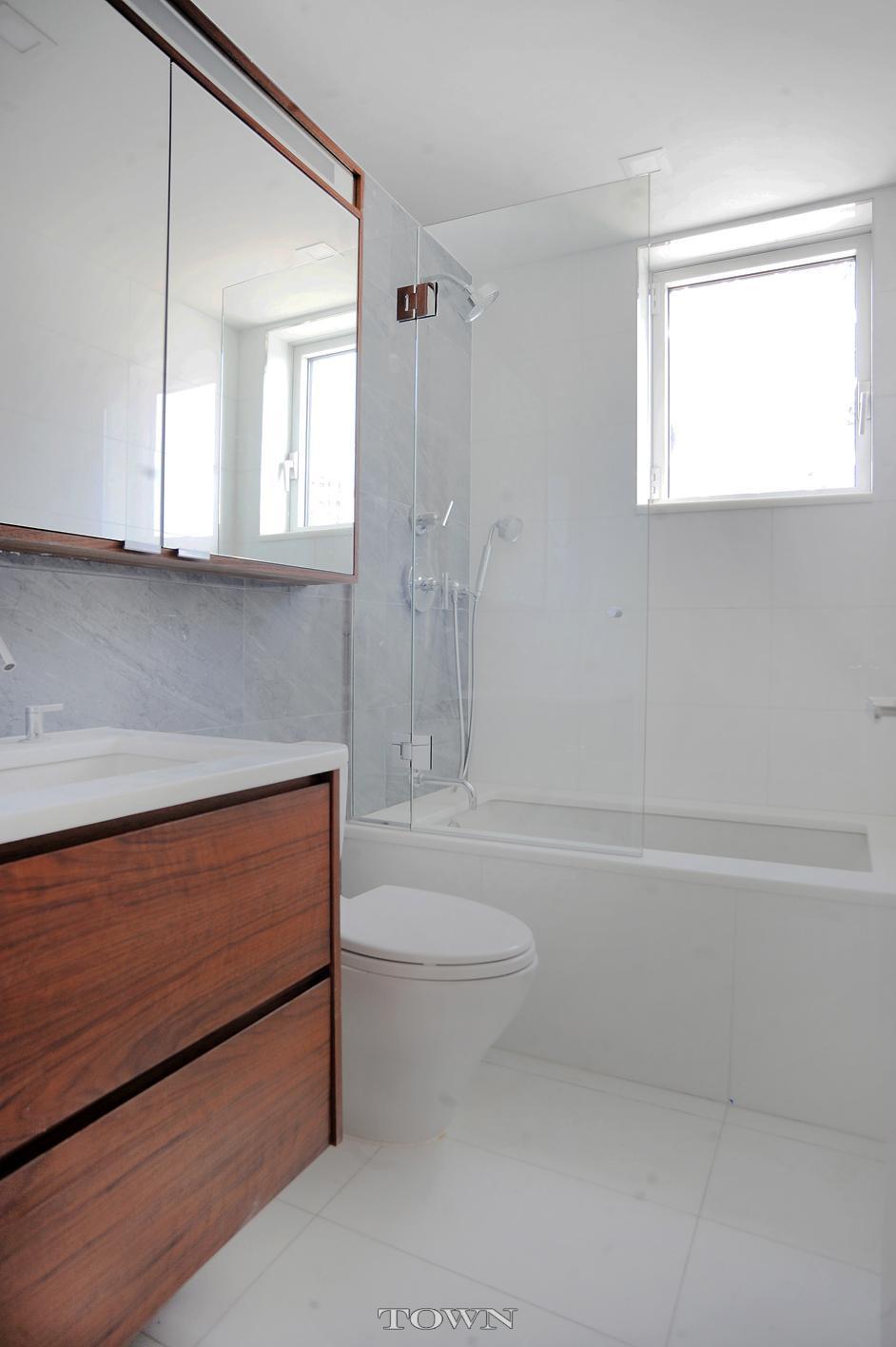 301 West 53rd Street, Unit 24F Manhattan, NY 10019 - Photo 5 of 9