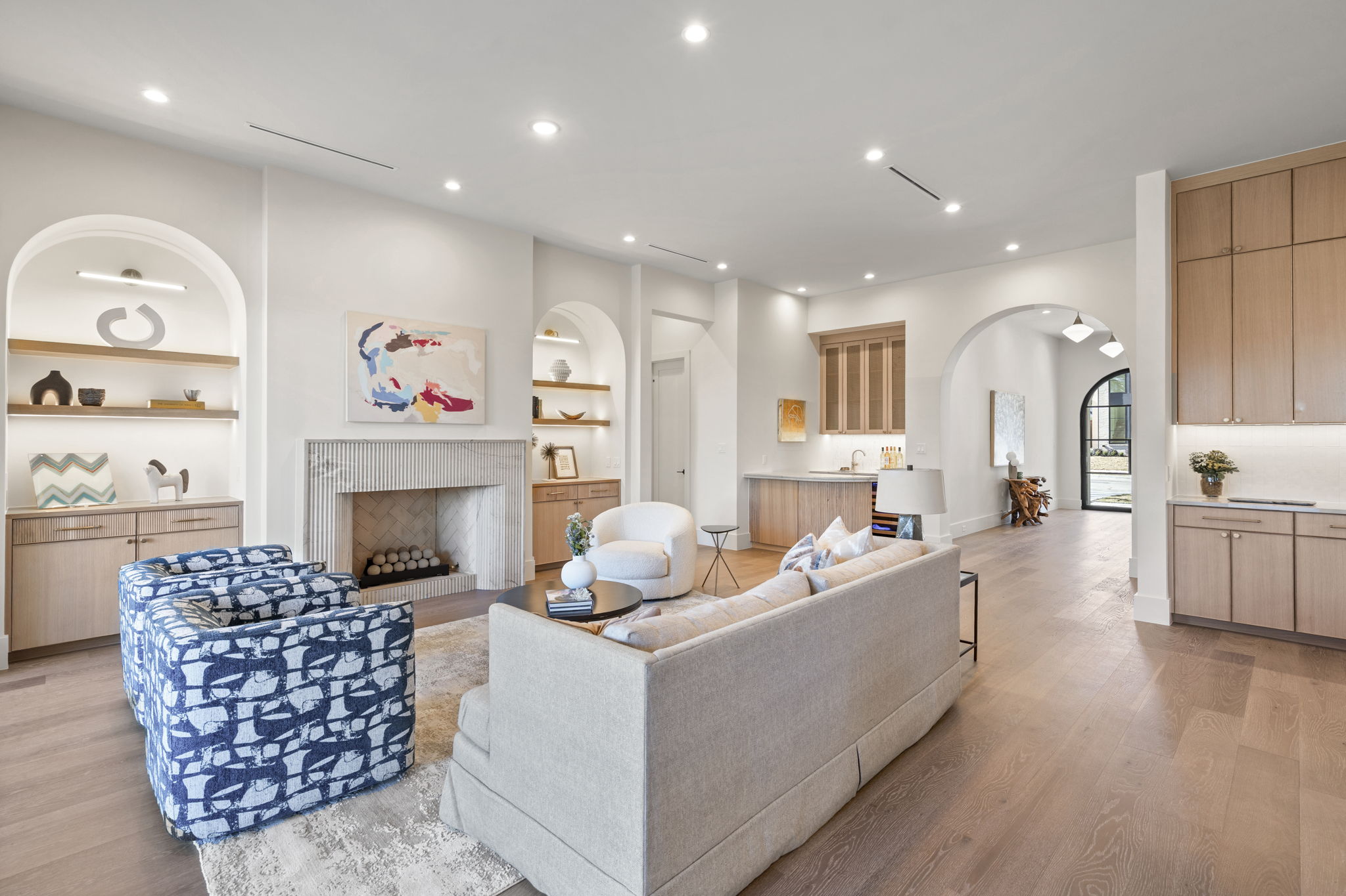 4230 Concho Street Dallas, TX 75206 - Photo 3 of 35